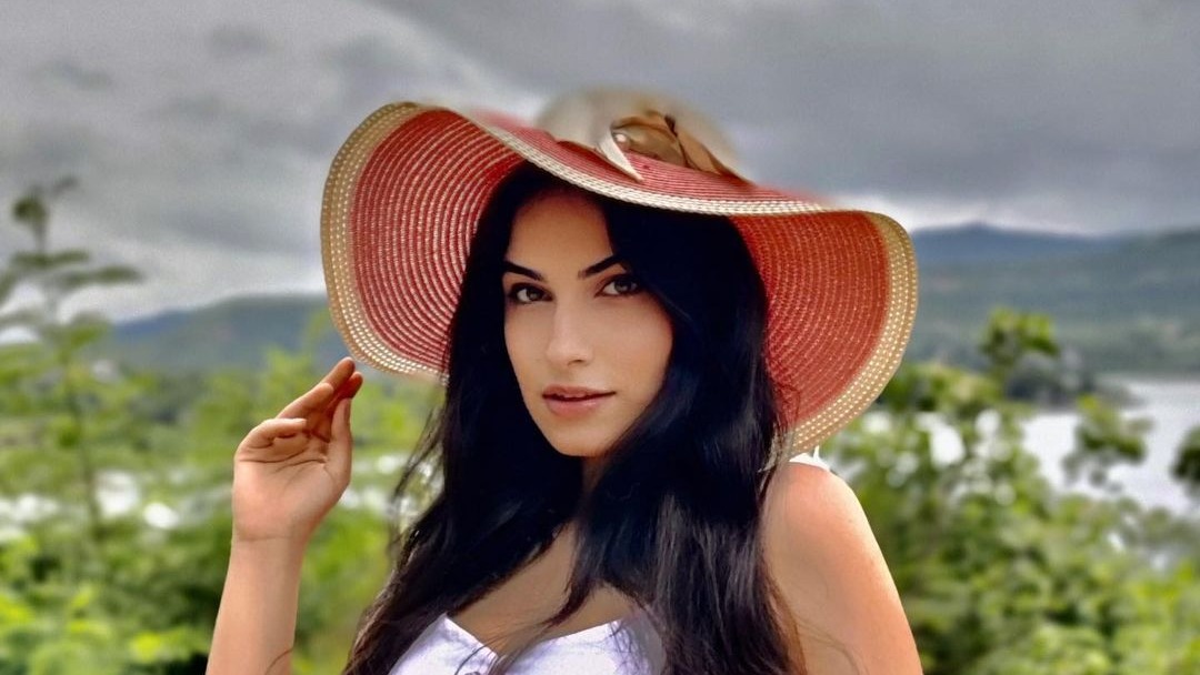 SATAKSHI BHANOT