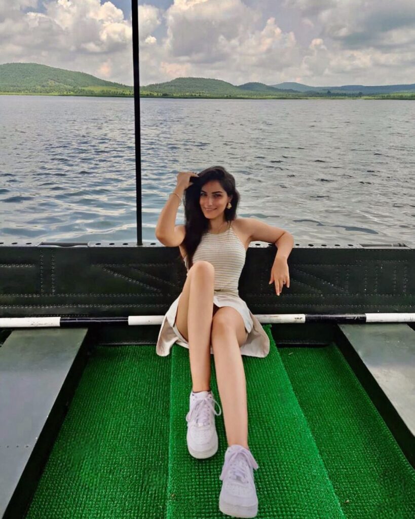 Satakshi Bhanot 3